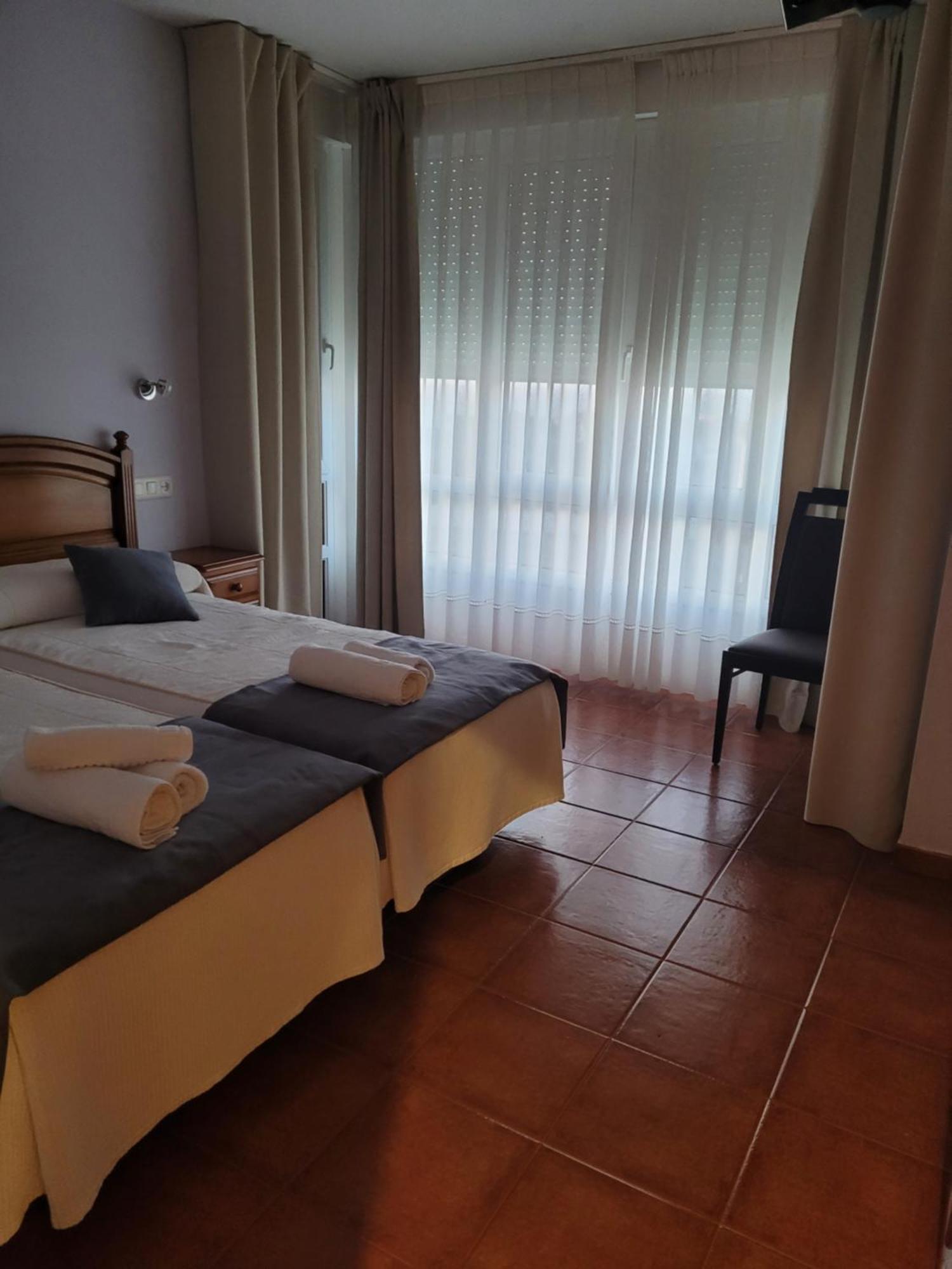 Hotel Restaurante El Fornon Novellana Room photo
