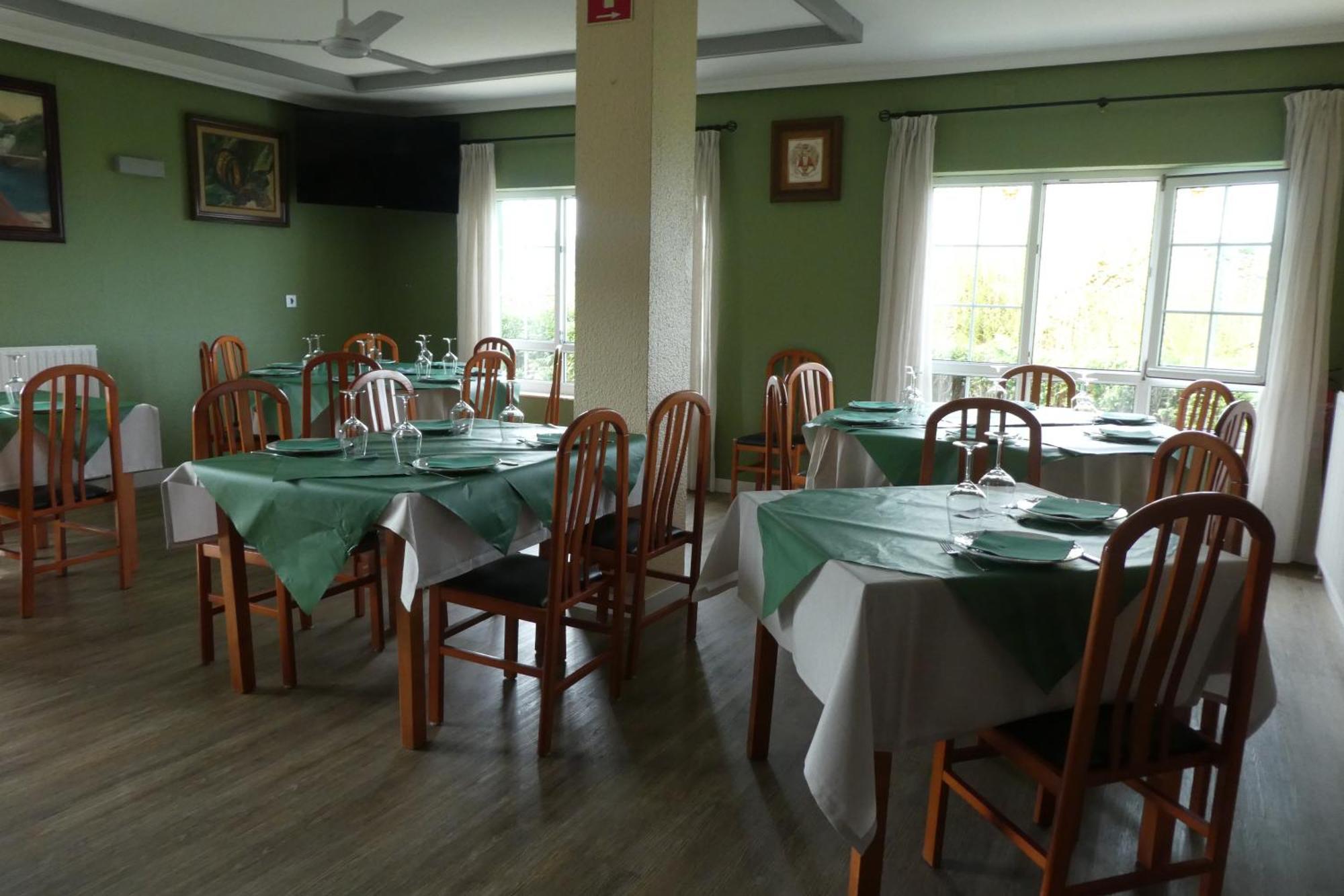 Hotel Restaurante El Fornon Novellana Exterior photo