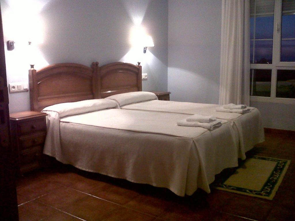 Hotel Restaurante El Fornon Novellana Room photo
